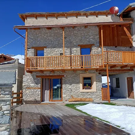 Holiday home Lou Refuge Dal Cervou *